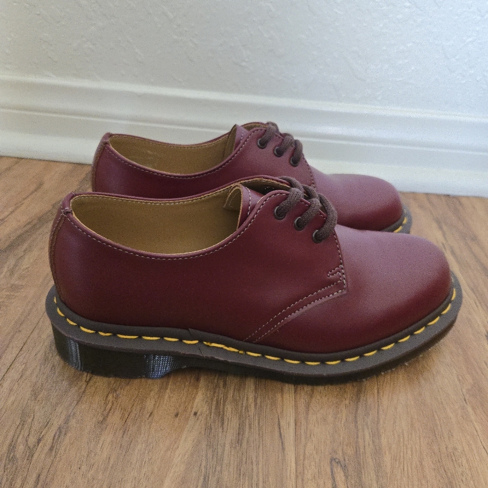 1461 Dr. Marten Women 6 Vintage Made in England Leather Oxford Red Shoes 112025 - Picture 8 of 10